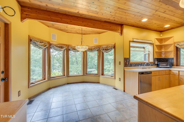 579 Lake Dr, Piney Flats, TN 37686 - photo 18