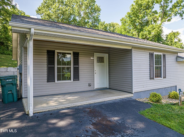 149 Leonard St, Bristol, VA 24201 - photo 9
