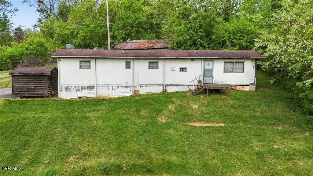 1854 Forest View Dr, Kingsport, TN 37660 - photo 1