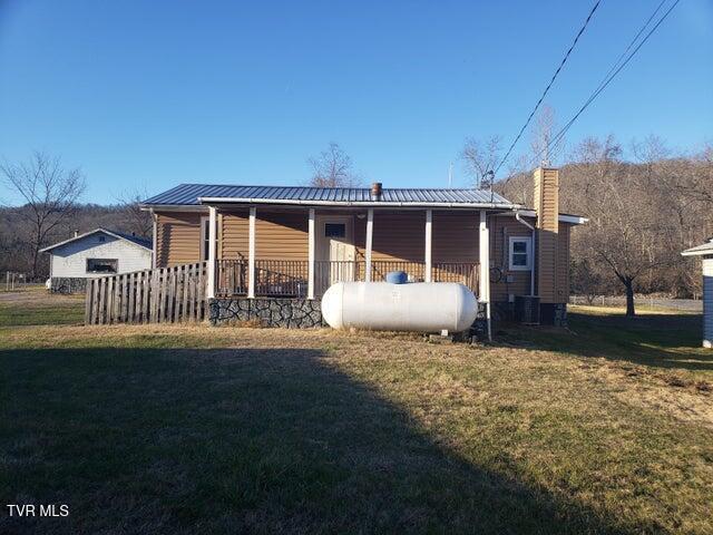 8935 Hunters Valley E Rd, Dungannon, VA 24245 - photo 3