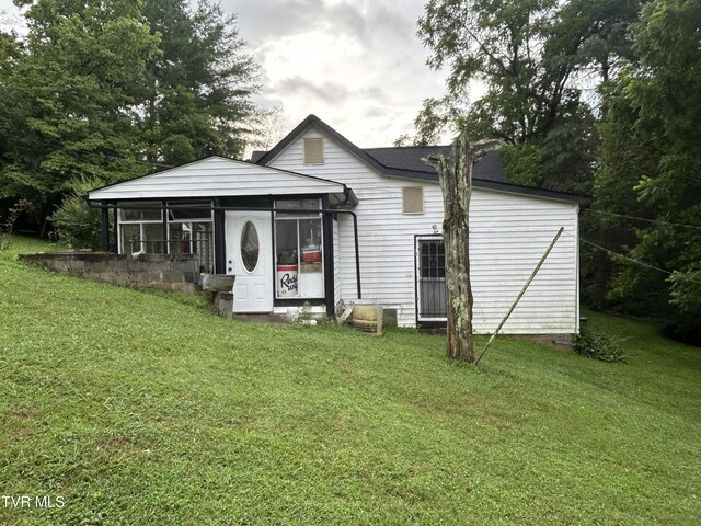 117 Gravely Dr, Pennington Gap, VA 24277 - photo 3