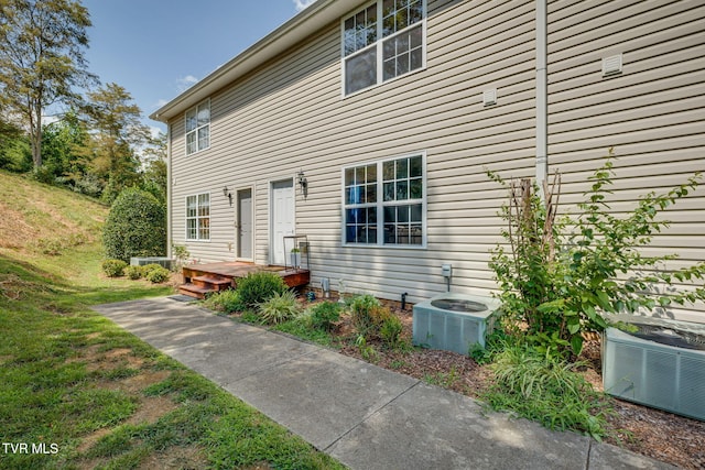 516 Grays Pointe Ct, Johnson City, TN 37615 - photo 23