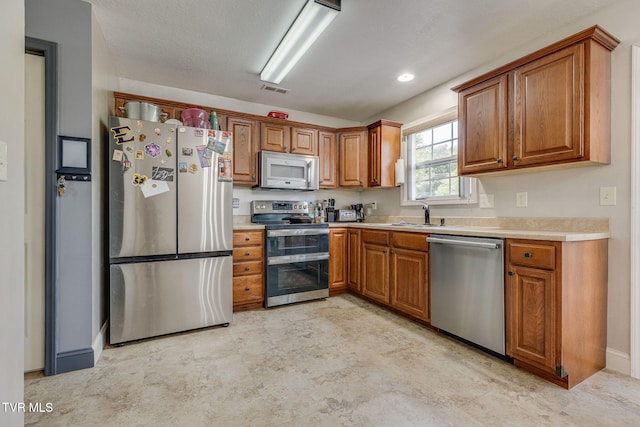 516 Grays Pointe Ct, Johnson City, TN 37615 - photo 3