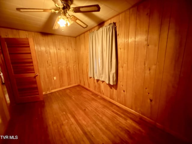 933 Walker St, Elizabethton, TN 37643 - photo 18