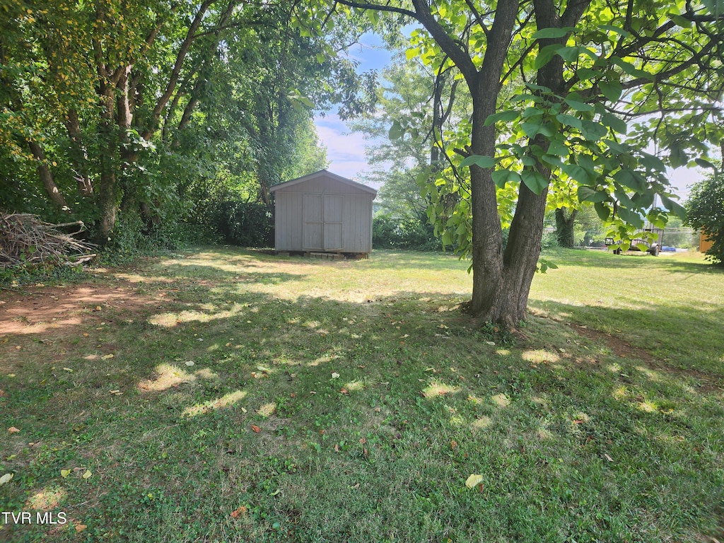 617 Drake Ave, Kingsport, TN 37660 - photo 2