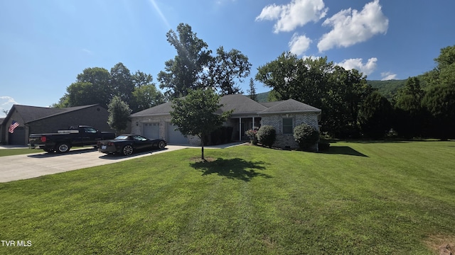 212 Alania Ct, Elizabethton, TN 37643 - photo 1