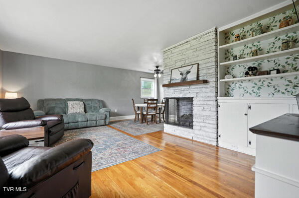 16619 Lee St, Saint Paul, VA 24283 - photo 5