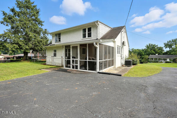 16619 Lee St, Saint Paul, VA 24283 - photo 25
