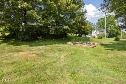 203 Autumn Dr, Bristol, VA 24201 - photo 28