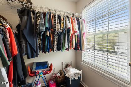203 Autumn Dr, Bristol, VA 24201 - photo 16