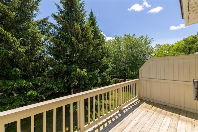 9 Edward Dr Unit 9, Grafton, MA 01536 - view of wooden terrace