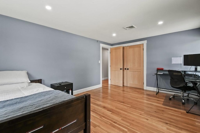 8 Longbow Cir, Lynnfield, MA 01940 - bedroom featuring light wood-style flooring, an office area, baseboards, and recessed lighting