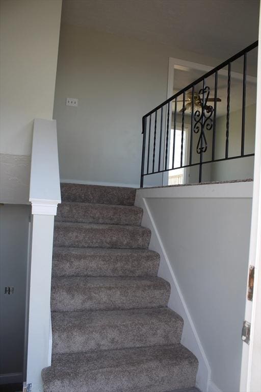 11 Skyview Ln, Woburn, MA 01801 - view of stairway