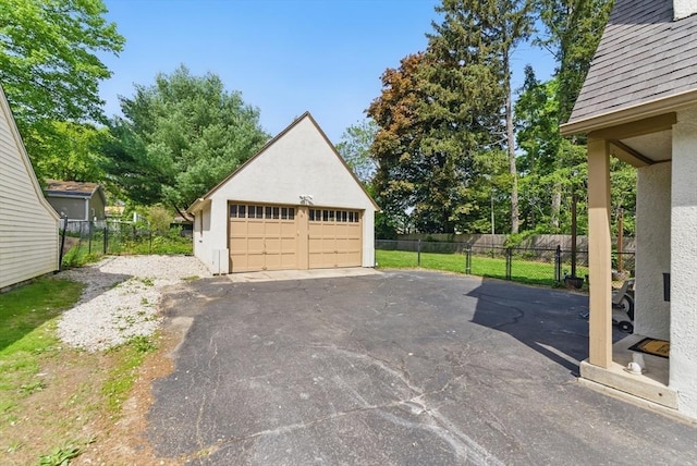 96 Craiwell Ave, West Springfield, MA 01089 - detached garage with fence