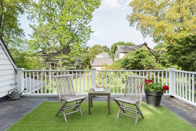 40 Stone Rd, Belmont, MA 02478 - view of green lawn