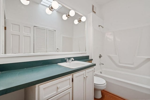 100-1/2 W Springfield St, Boston, MA 02118 - full bath featuring toilet, vanity,  shower combination, and wood finished floors
