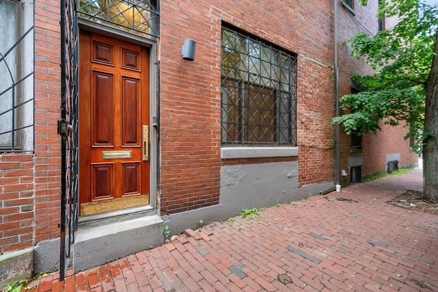 100-1/2 W Springfield St, Boston, MA 02118 - property entrance featuring brick siding