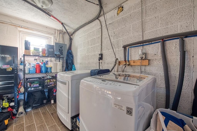 laundry area featuring washing machine and dryer