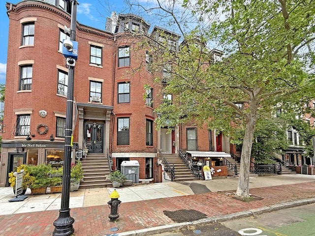 667 Tremont St Unit 2, Boston, MA 02118 - view of building exterior with stairway