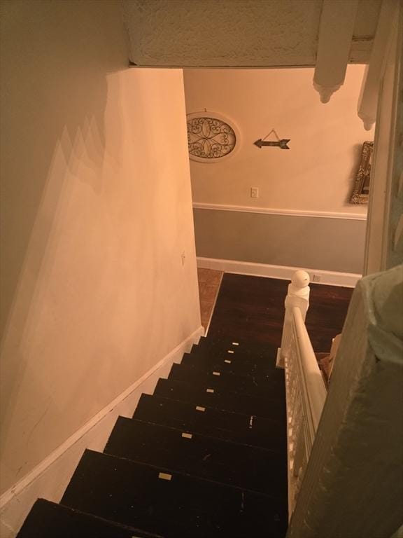 88 Esmond St, Boston, MA 02121 - view of stairway