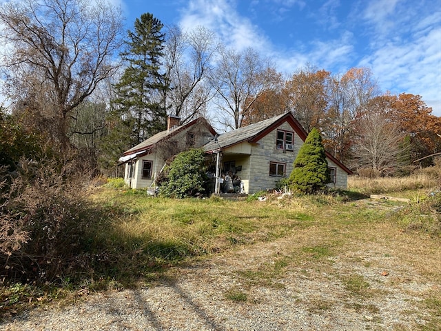 view of side of home