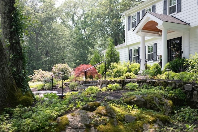 130 Hickory Rd, Weston, MA 02493 - view of yard