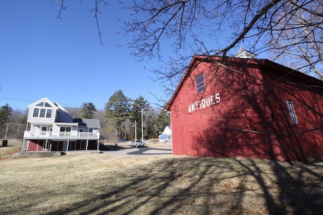 view of side of home