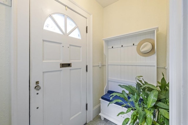 26 Edgewood Ave, Longmeadow, MA 01106 - view of entrance foyer