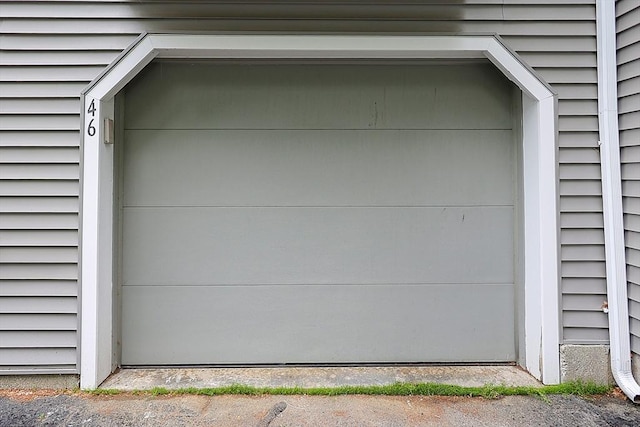 84 Tennis Plaza Rd Unit 46, Dracut, MA 01826 - view of garage