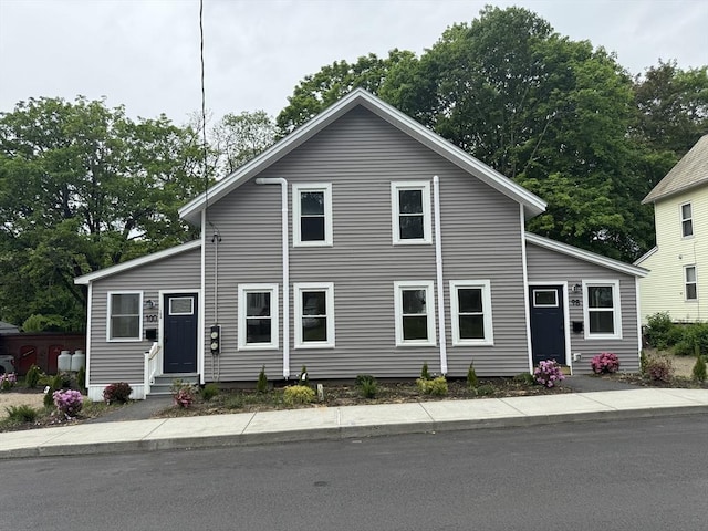 view of front facade with entry steps