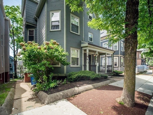 view of front of home with covered porch