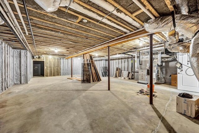 10 Herring Gull Rd, Mashpee, MA 02649 - unfinished below grade area featuring heating unit
