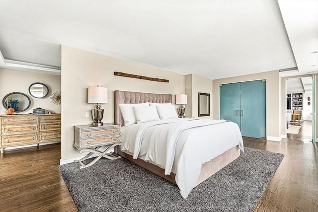 65 E India Row Unit 28Ef, Boston, MA 02110 - bedroom featuring wood finished floors and a closet