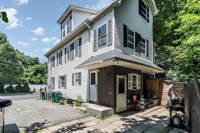 1130 Water St, Fitchburg, MA 01420 - view of front of house