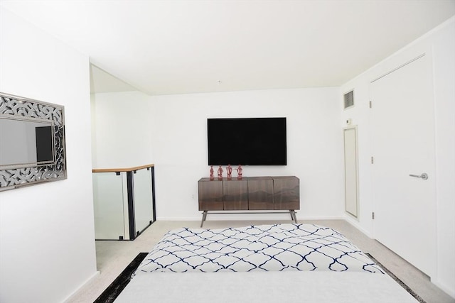 1 Earhart St Unit 320, Cambridge, MA 02141 - living area featuring light colored carpet