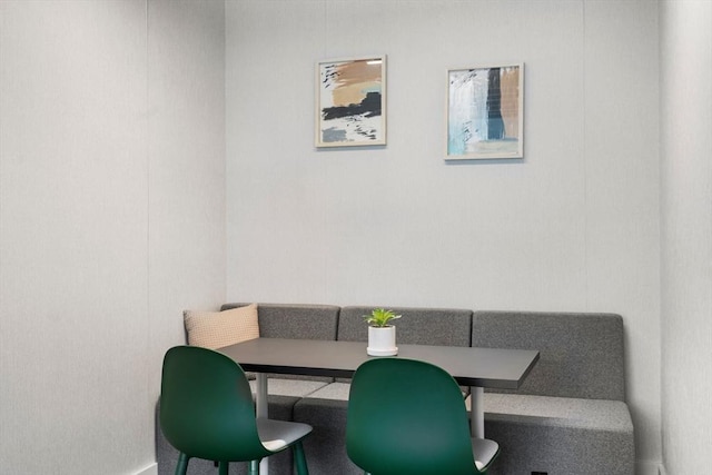 10 Somerset Unit 201, Winthrop, MA 02152 - dining area featuring breakfast area