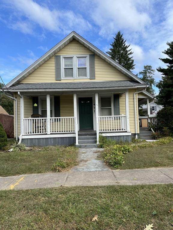 view of front facade with a porch