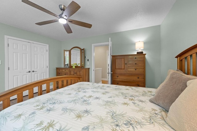 15 Roundhouse Rd Unit 15, Bourne, MA 02532 - bedroom featuring a closet and ceiling fan