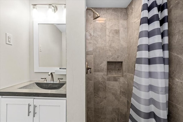 40 Richard Ave, Shrewsbury, MA 01545 - bathroom featuring tiled shower and vanity