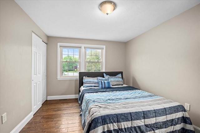 40 Richard Ave, Shrewsbury, MA 01545 - bedroom with hardwood / wood-style floors, baseboards, and a closet