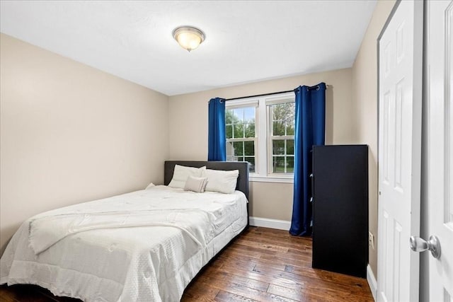 40 Richard Ave, Shrewsbury, MA 01545 - bedroom with baseboards and hardwood / wood-style floors