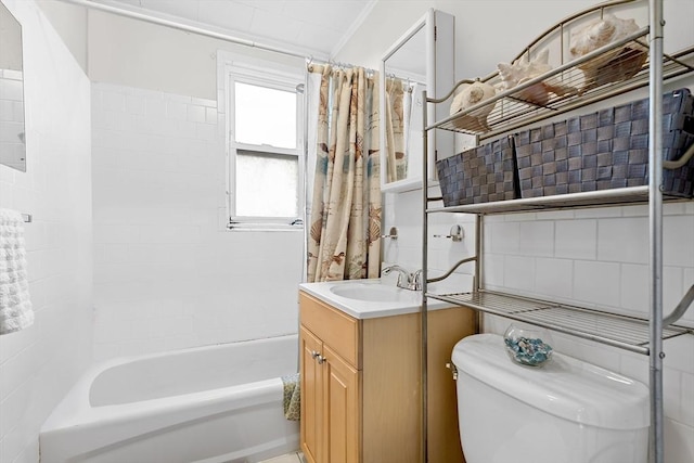 570 William St, Fall River, MA 02721 - bathroom featuring vanity, toilet, shower / bathtub combination with curtain, and backsplash