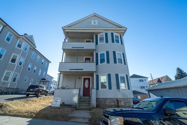 view of front of house