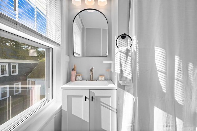 20-A Franklin St, Peabody, MA 01960 - bathroom featuring vanity