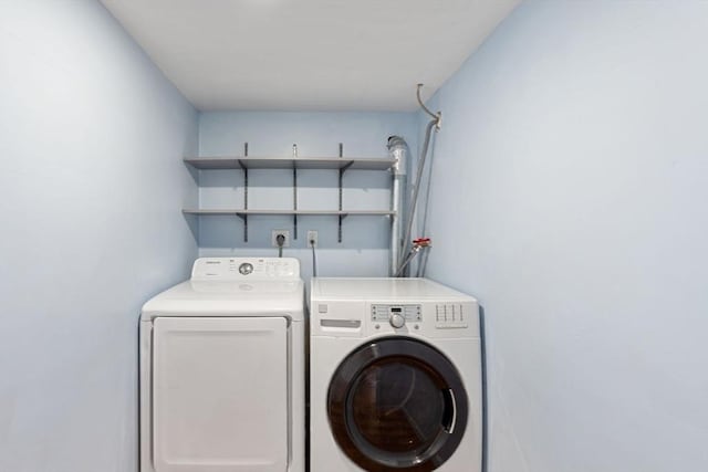 46 Blackmer, Sudbury, MA 01776 - laundry room featuring independent washer and dryer