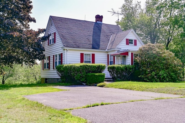 74 W Main St, Westminster, MA 01473 - view of front of property featuring a chimney and a front lawn