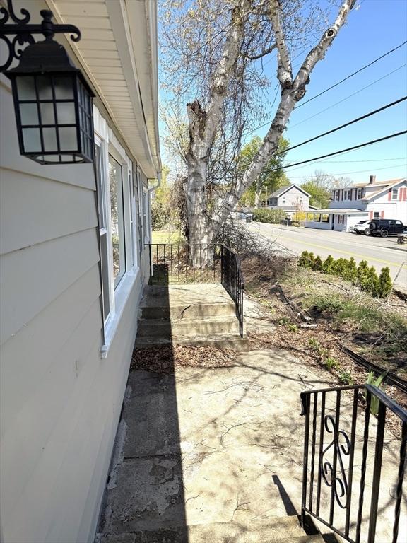 626 Nashua Rd, Dracut, MA 01826 - view of patio / terrace