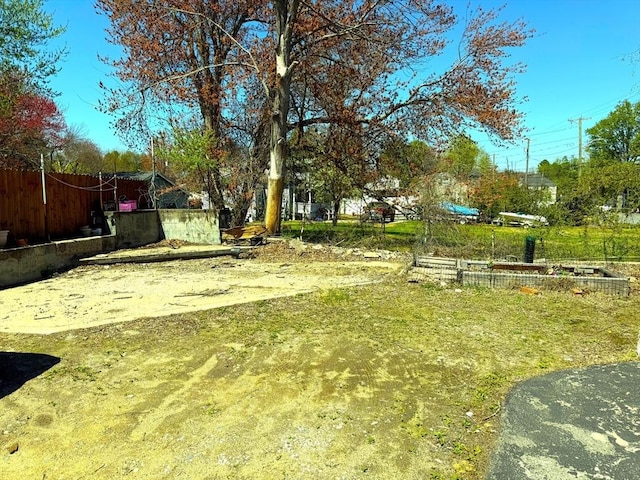 626 Nashua Rd, Dracut, MA 01826 - view of yard featuring fence