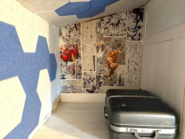 486 Franklin St, Reading, MA 01867 - detailed view of concrete flooring