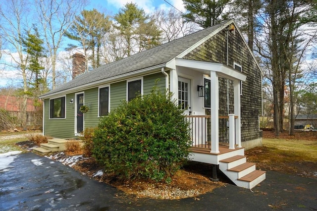 view of front of property